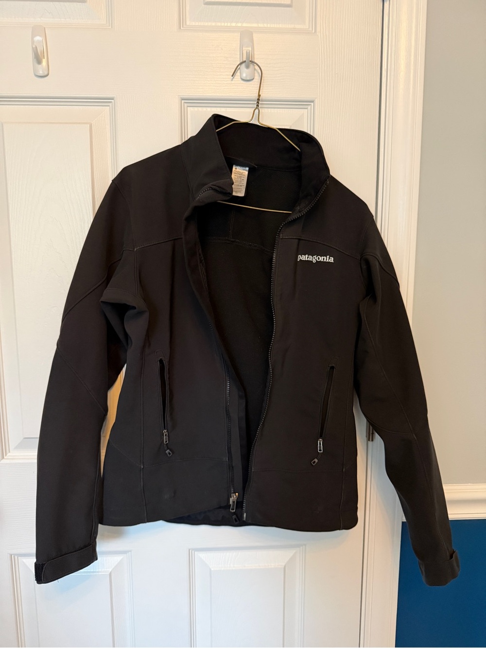 Patagonia Women's Black Utility Softshell Jacket